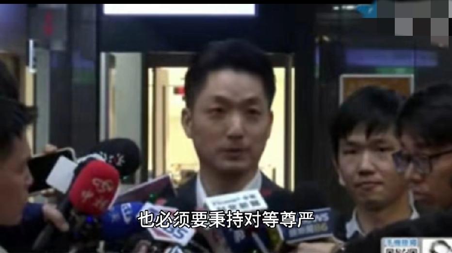 蒋万安说郑丽文要来大陆交流，必须秉持对等尊严，这还是没有把自己的位置摆正，从他太