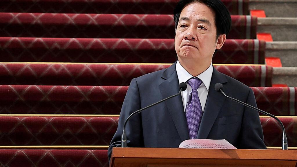 台海传来消息，赖清德的满意度不超过五成了！在10月23日，据外媒报道，台湾省内针