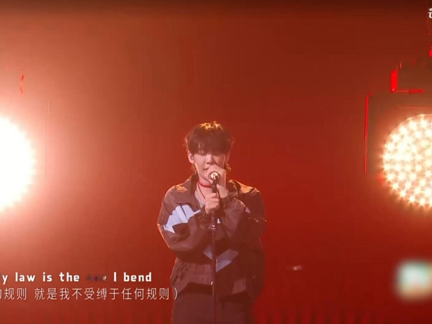 王赫野高音和声好牛被王赫野的舞台狠狠震撼，高音清亮有厚度，和声与人声完美融合，简