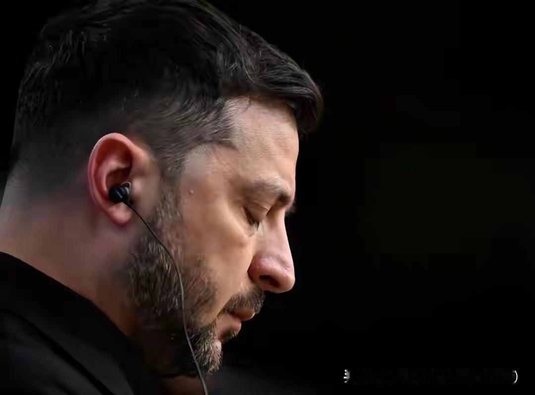 泽连斯基公布20点和平计划，点名要求中国配合，还放话不配合就制裁中国公民。
 