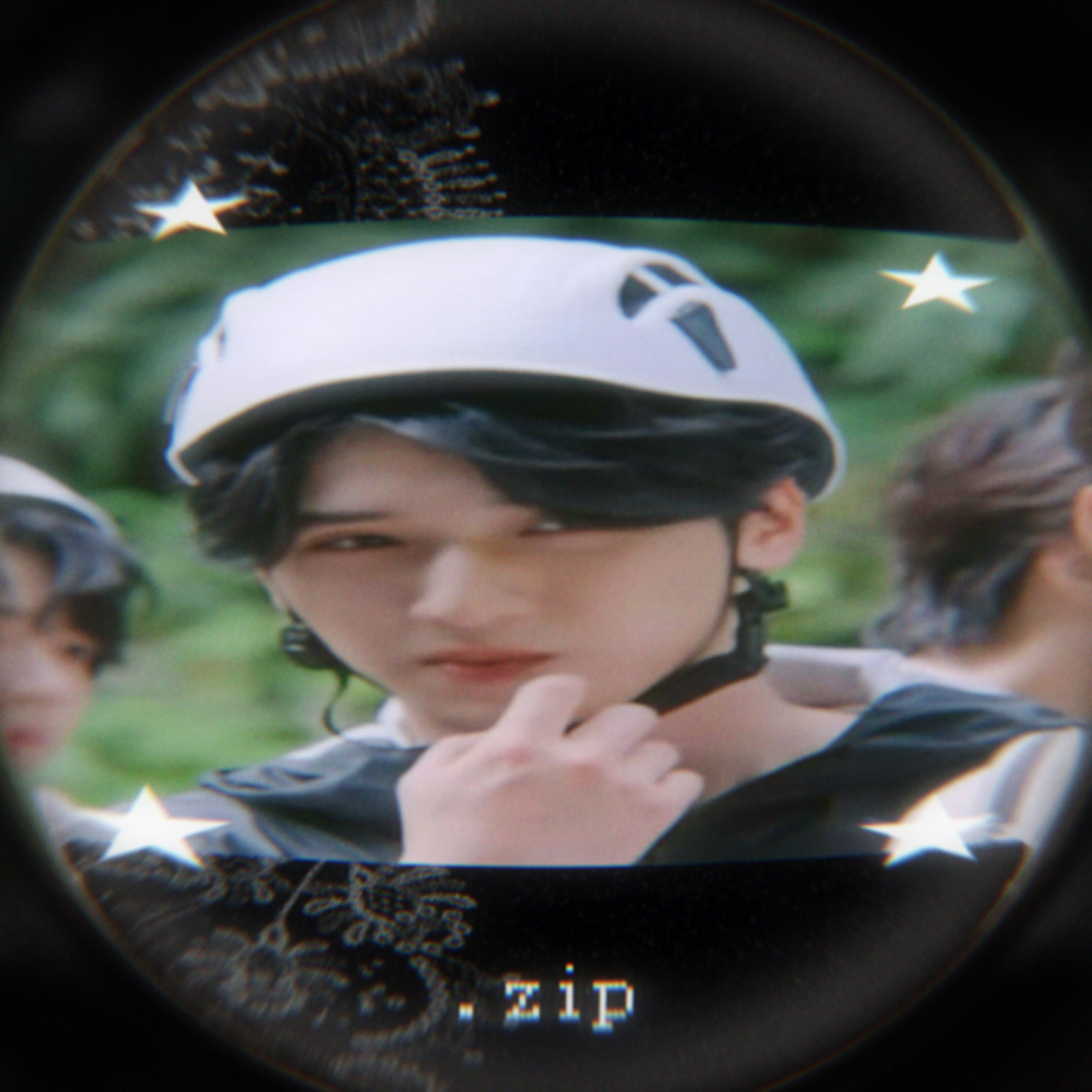 保持扁态💢❗️严浩翔怎么变得扁扁的