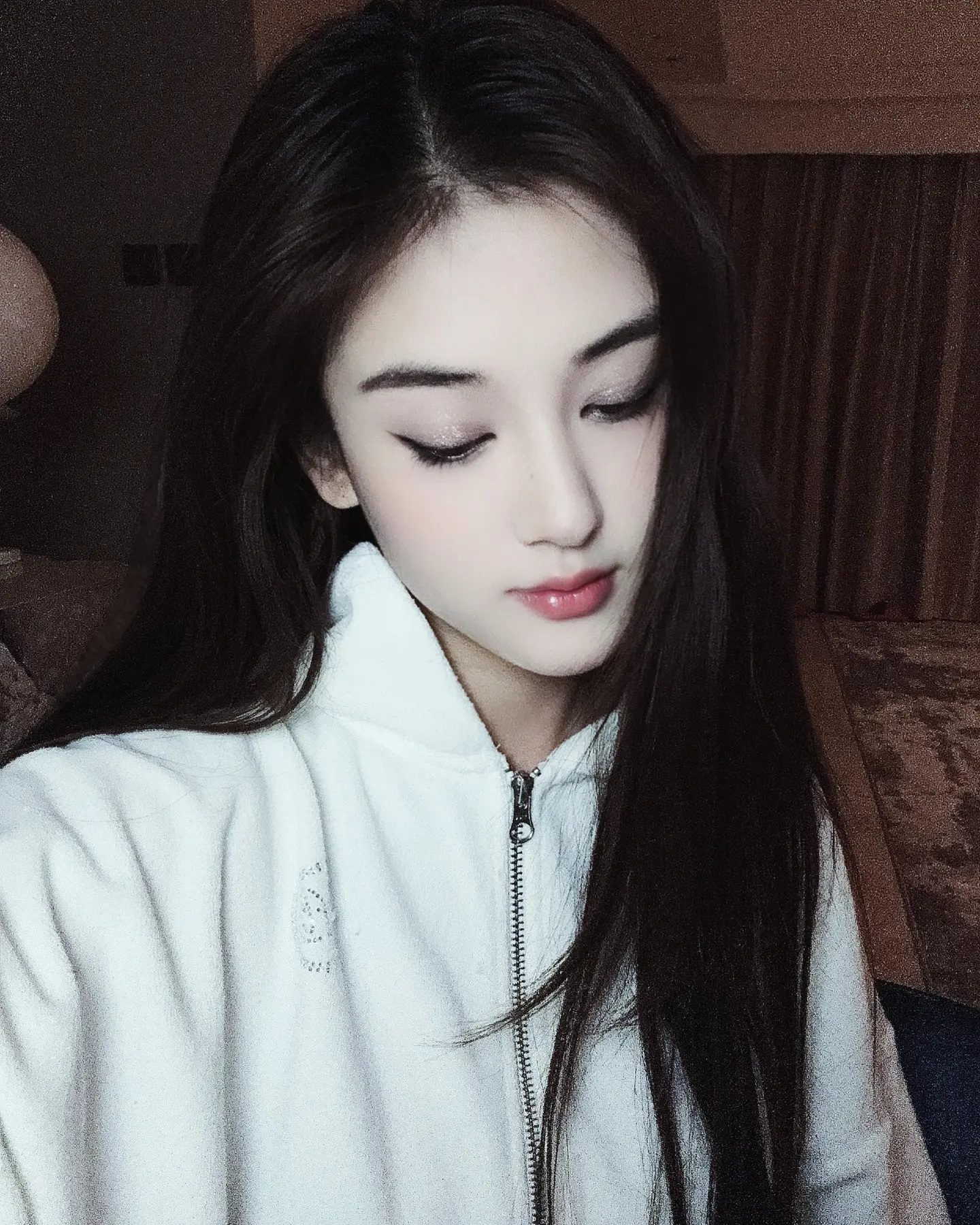 什么花我都不想要 只想 摊开手躺着 成为纯粹的空无