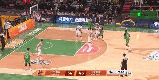 上半场，辽宁男篮30-39山东男篮，山东三分8中1，命中率12.5%，辽宁三分1