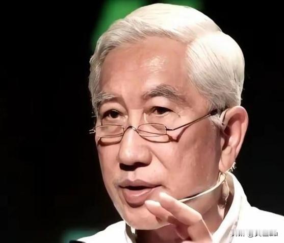 清华教授柳冠中语出惊人！中国人该清醒了，如今的生活，早已被各类无人科技全面渗透。