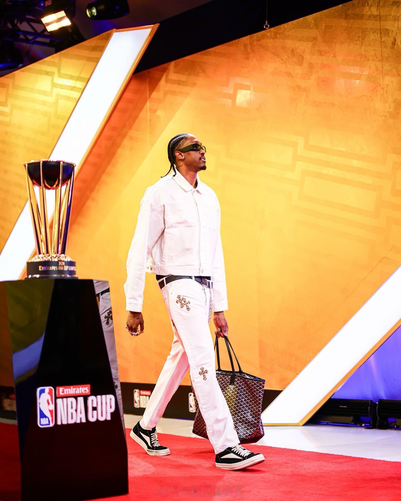 拉斯维加斯NBA杯分区决赛雷霆战将走秀 