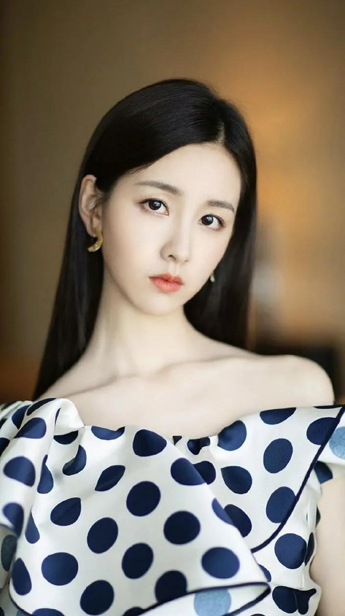 陈都灵的演艺事业如何？
       陈都灵的演艺事业发展得相当不错，走出了一条