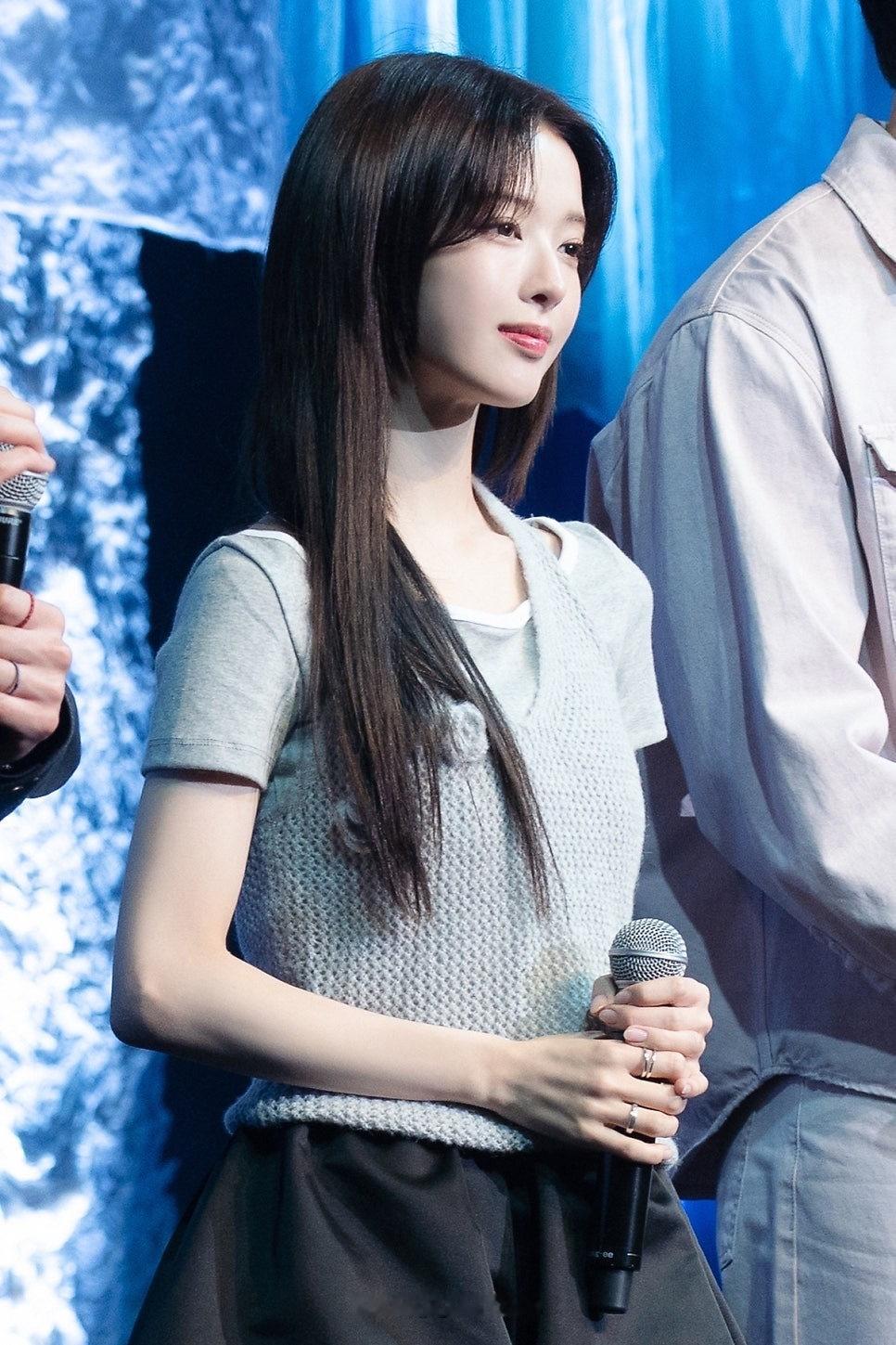 投稿卢正义芭妮与哥哥们日本粉丝见面会 简直就是女神[兔子] ​​​
