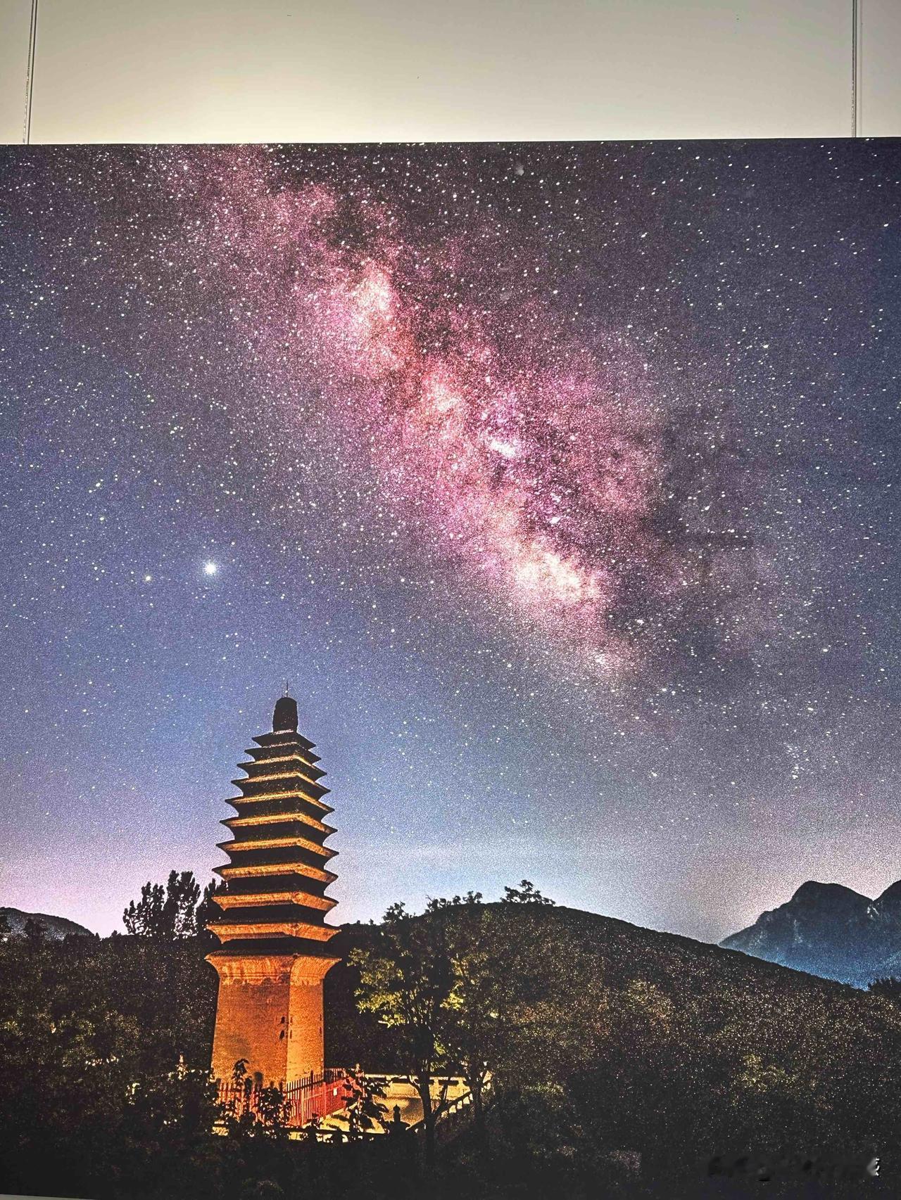 上联：春播千亩稻；诚邀下联夏摘百篓瓜。