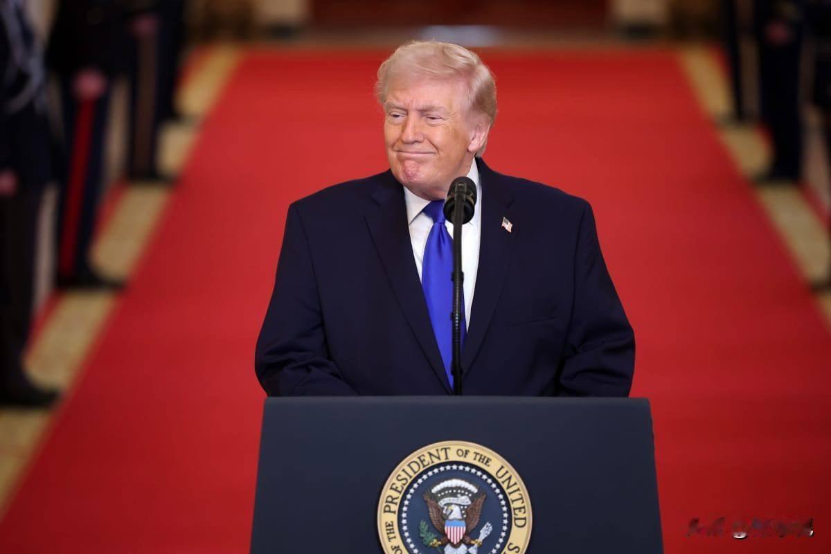 据彭博社报道，特朗普希望在7月4日之前结束乌克兰战争——赶在举办美国独立250周