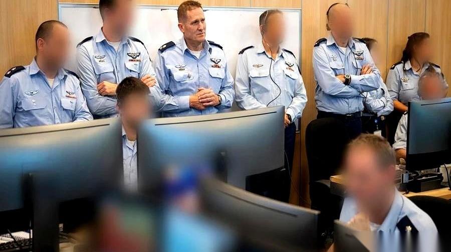 我勒个去！200架战斗机，500个目标，这数字甩出来的时候，我手里的瓜子都差点惊