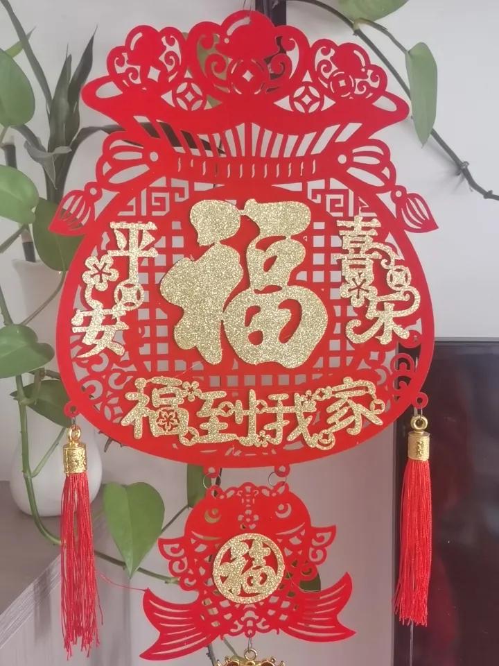  在我看来，幸福是平凡日子里的细碎温暖，比如家人的陪伴、微小目标的达成，是能真切