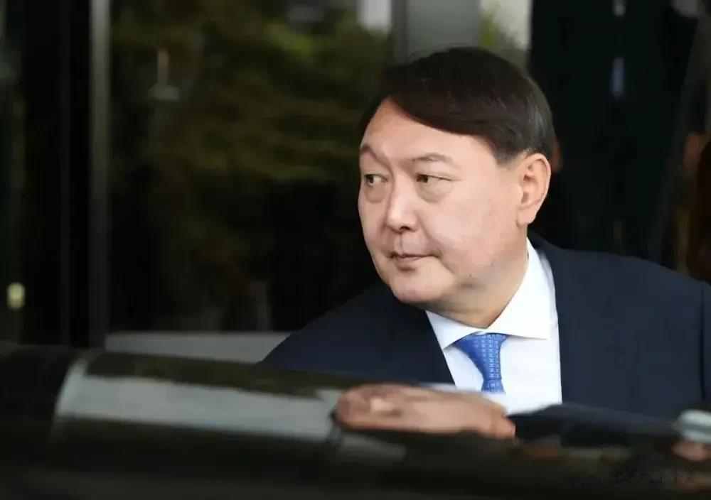 日本和韩国慌了。中美会谈以后，至少在一段时间内，中美会管控分歧，基本面上会保持稳