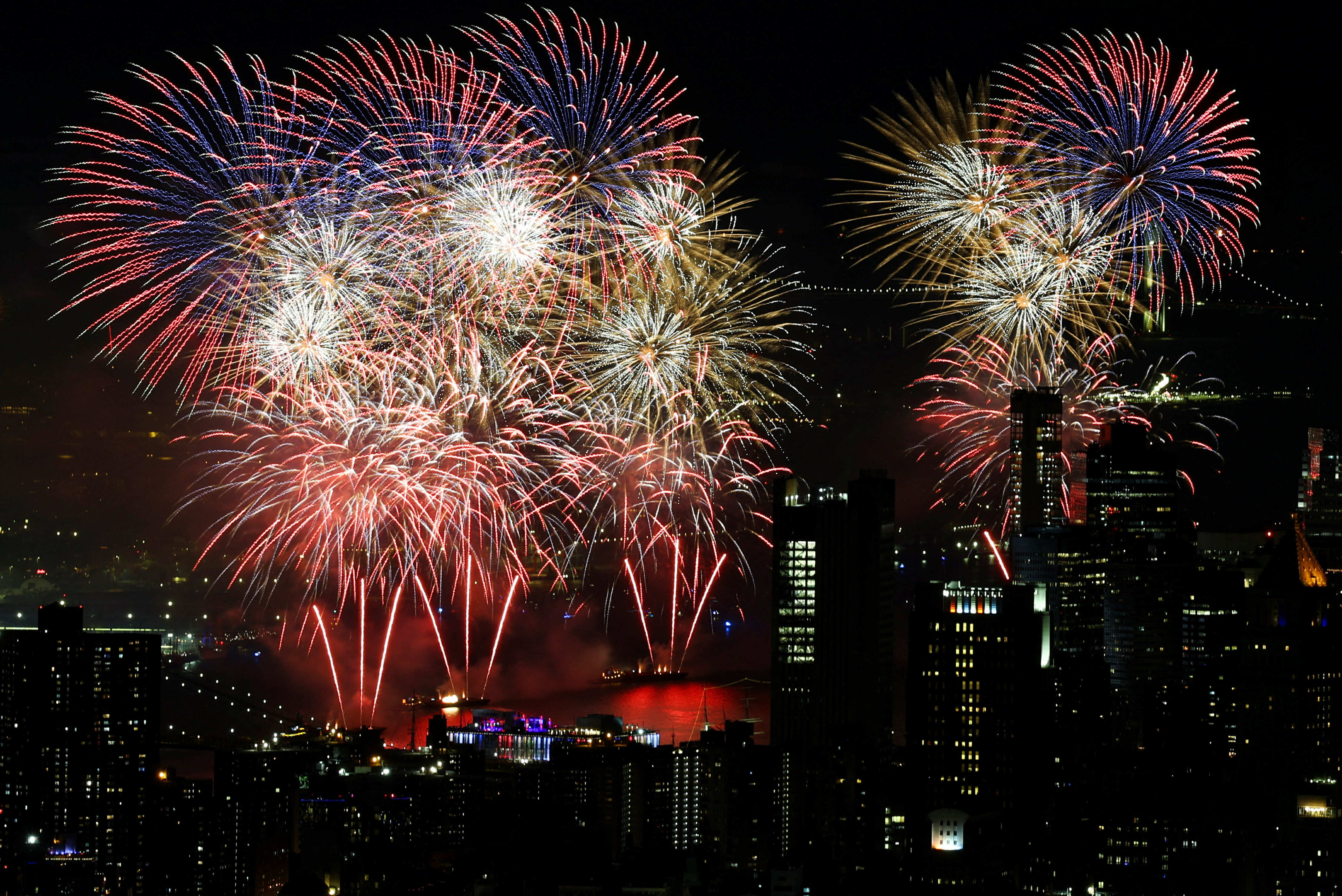 美国各地庆祝建国250周年活动及烟花秀极清美图大赏！ 