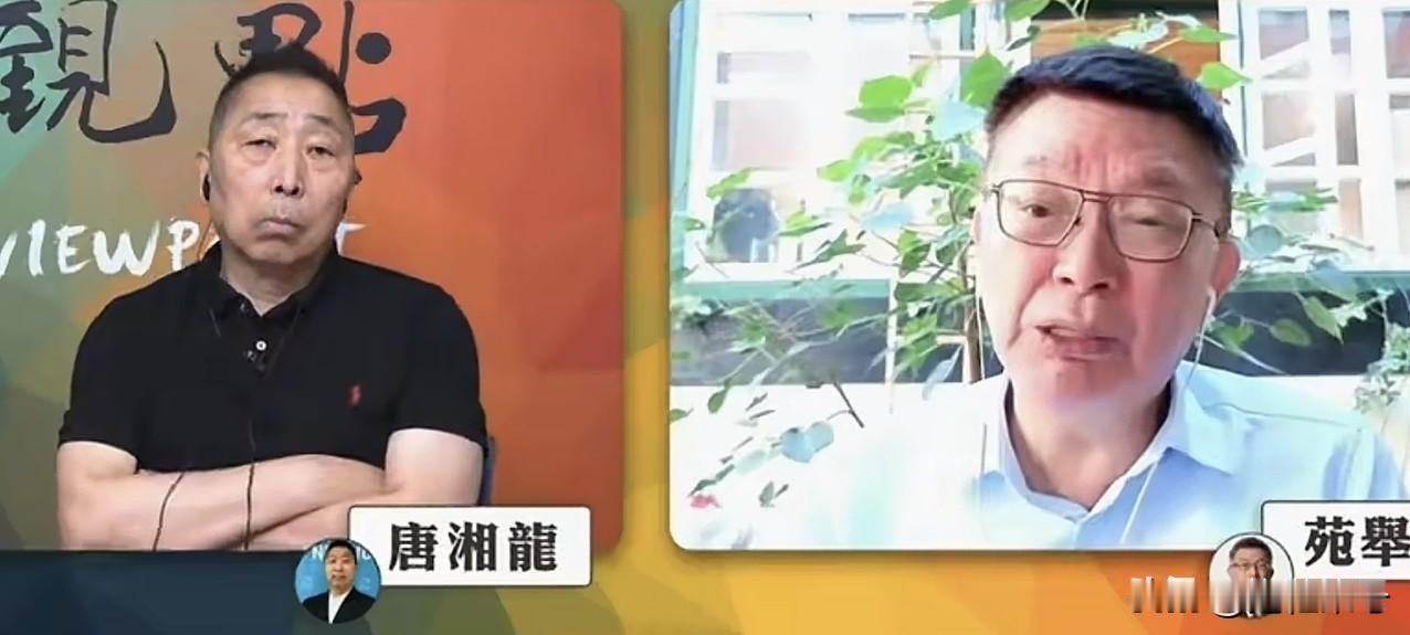 苑举正教授去西藏了。他对唐湘龙说：西藏的发展很闪亮，年轻人时尚又摩登。是时候让台