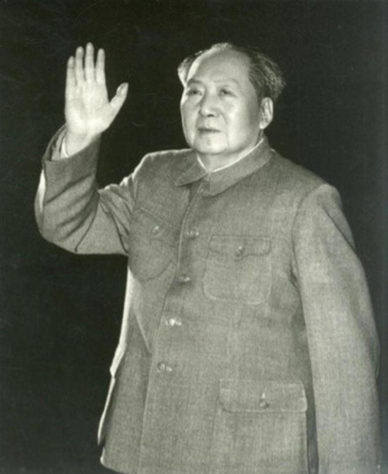 [太阳]1974年，毛主席打了自己人生的最后一战，81岁高龄仍抱病指挥，给中国换