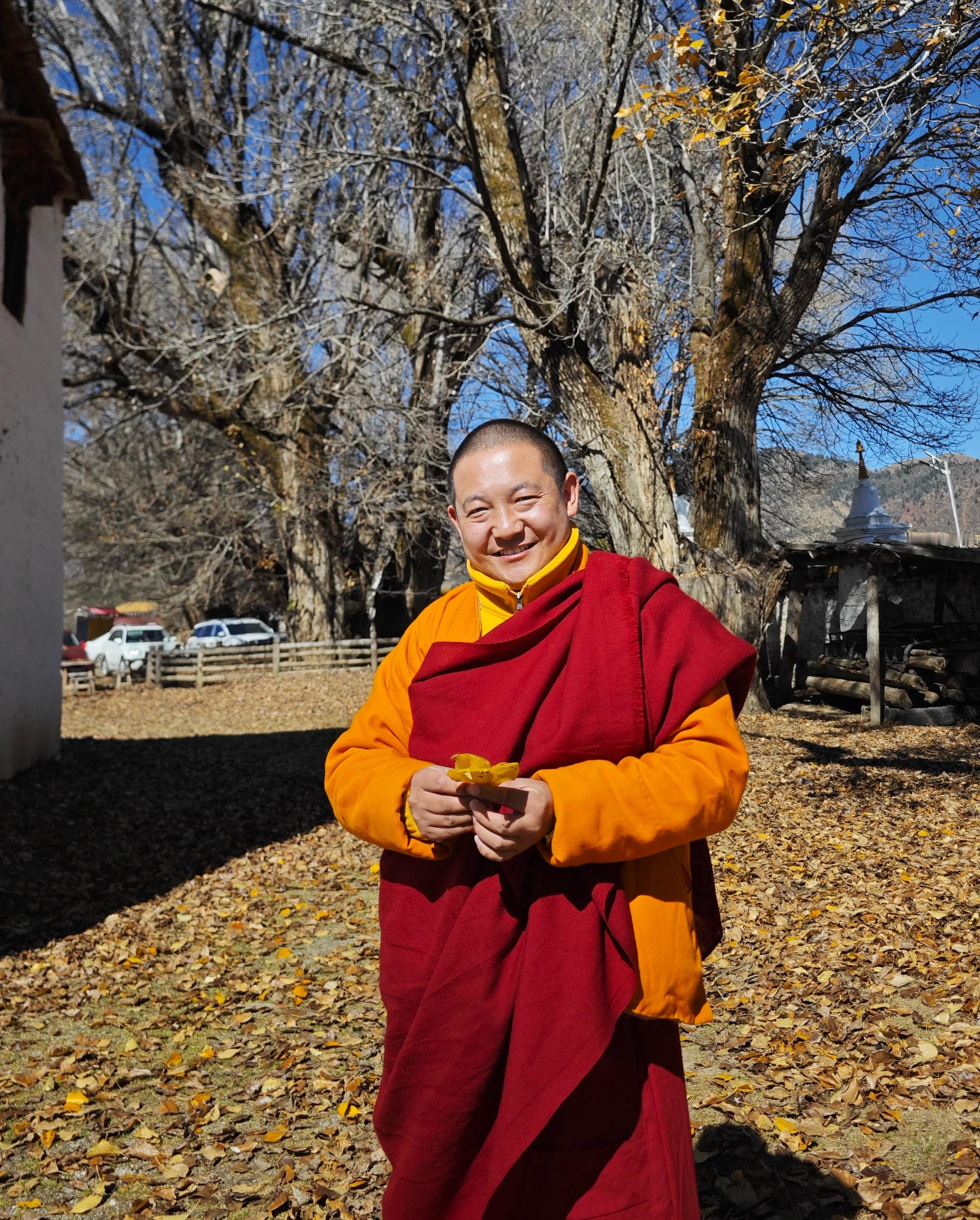 经常揭别人的短处，谈别人的过失。但你知道吗？这样你会失去福气还会折自己的福啊。 