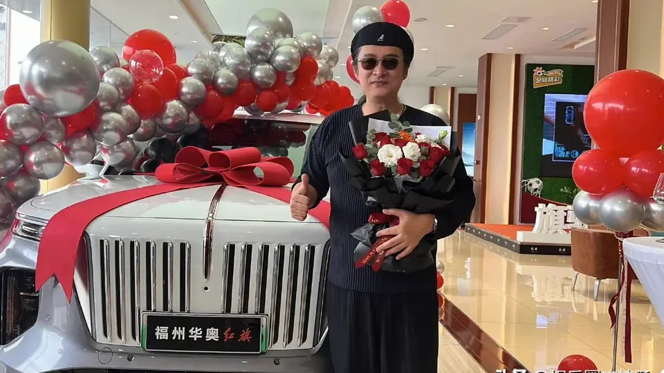 《贺黄安六二生辰：岁月如歌，情怀依旧》 当岁月的指针悄然指向黄安 62...
