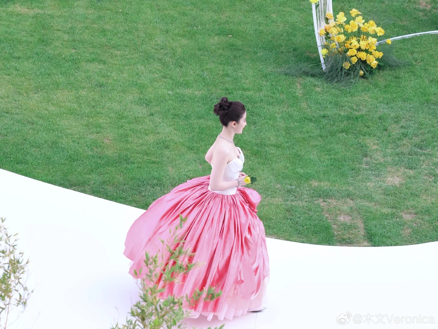 身段好绝，真的像公主