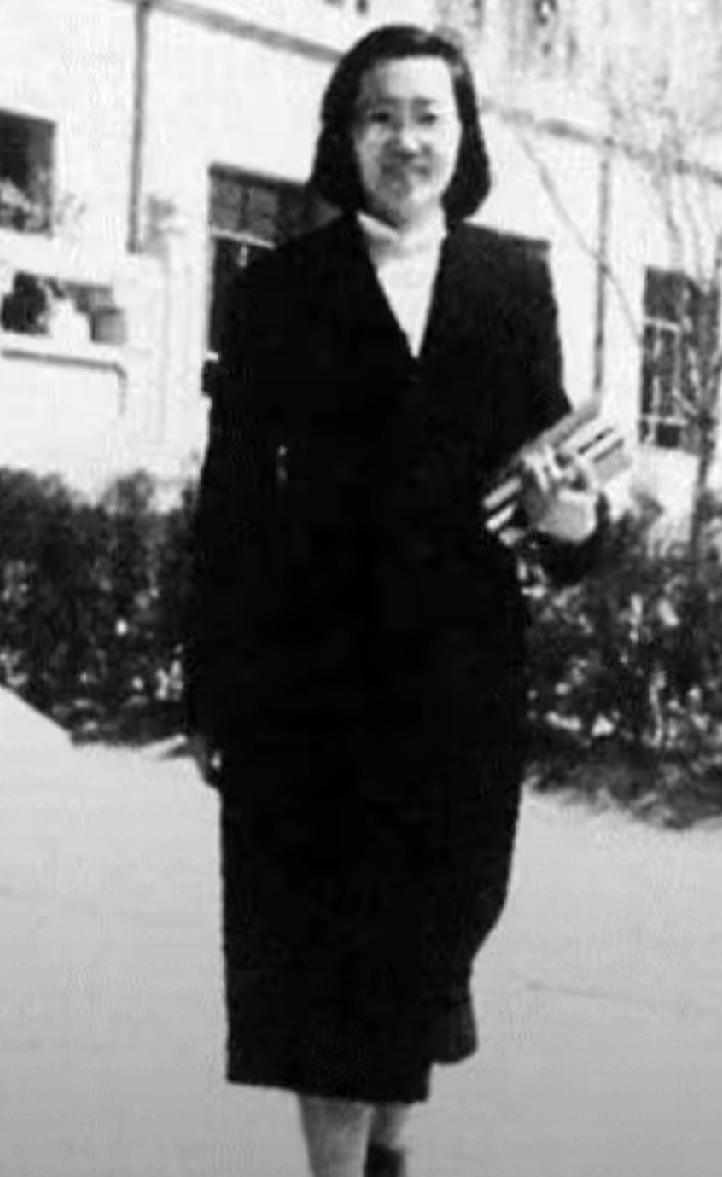 25岁女英雄刺杀日军首领！宁死不屈的传奇让熊猫人致敬

近日，
历史长河中一位年