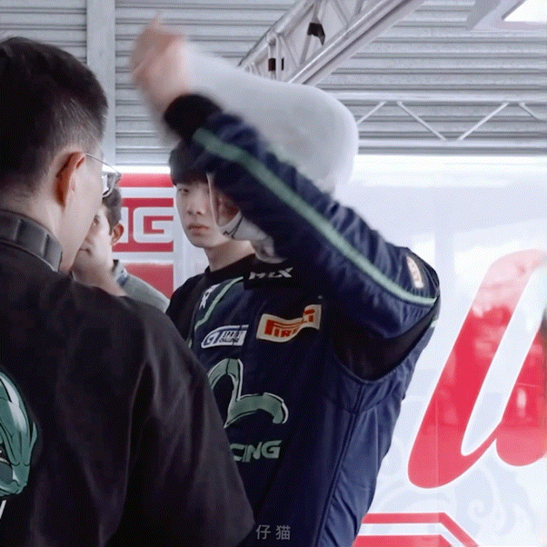 知道我们爱看是不是！85racing