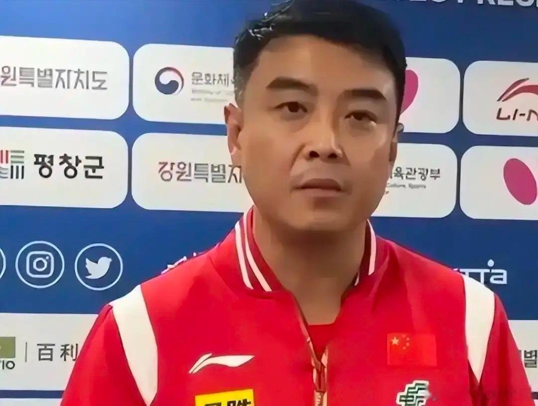 真让人心疼！国乒男团虽然夺冠了，但是我却发现王皓这次真的太不容易了，完全是带着队