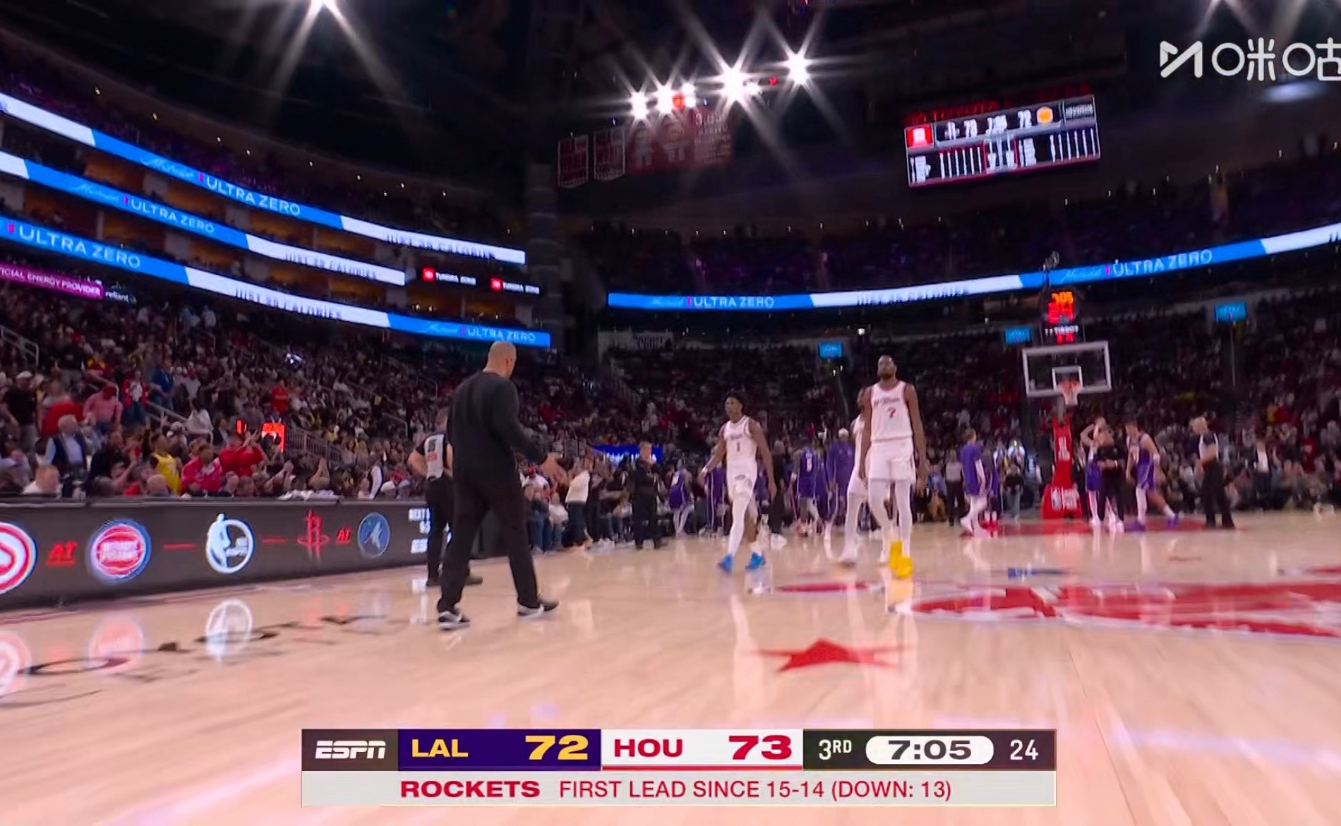 赶紧挑战或者暂停，半节5分阿。 湖人vs火箭