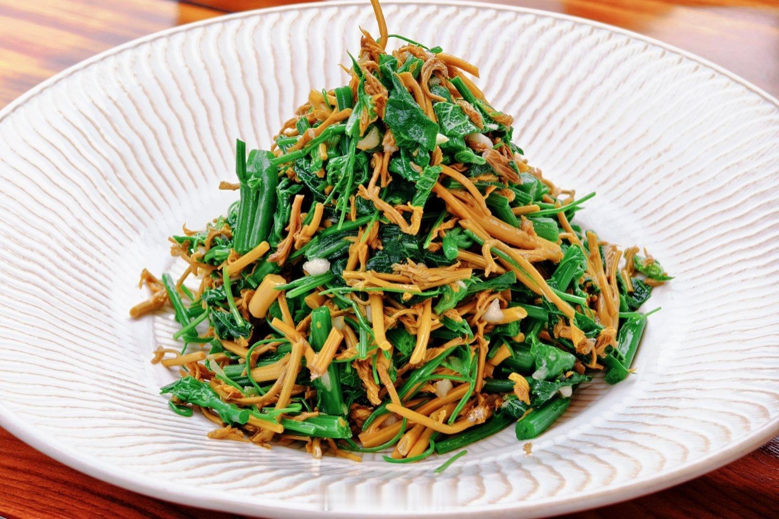来怀柔吃口农家菜，图2的茄子居然吃出了锅包肉的赶脚，有点意思每日一餐分享 北京·