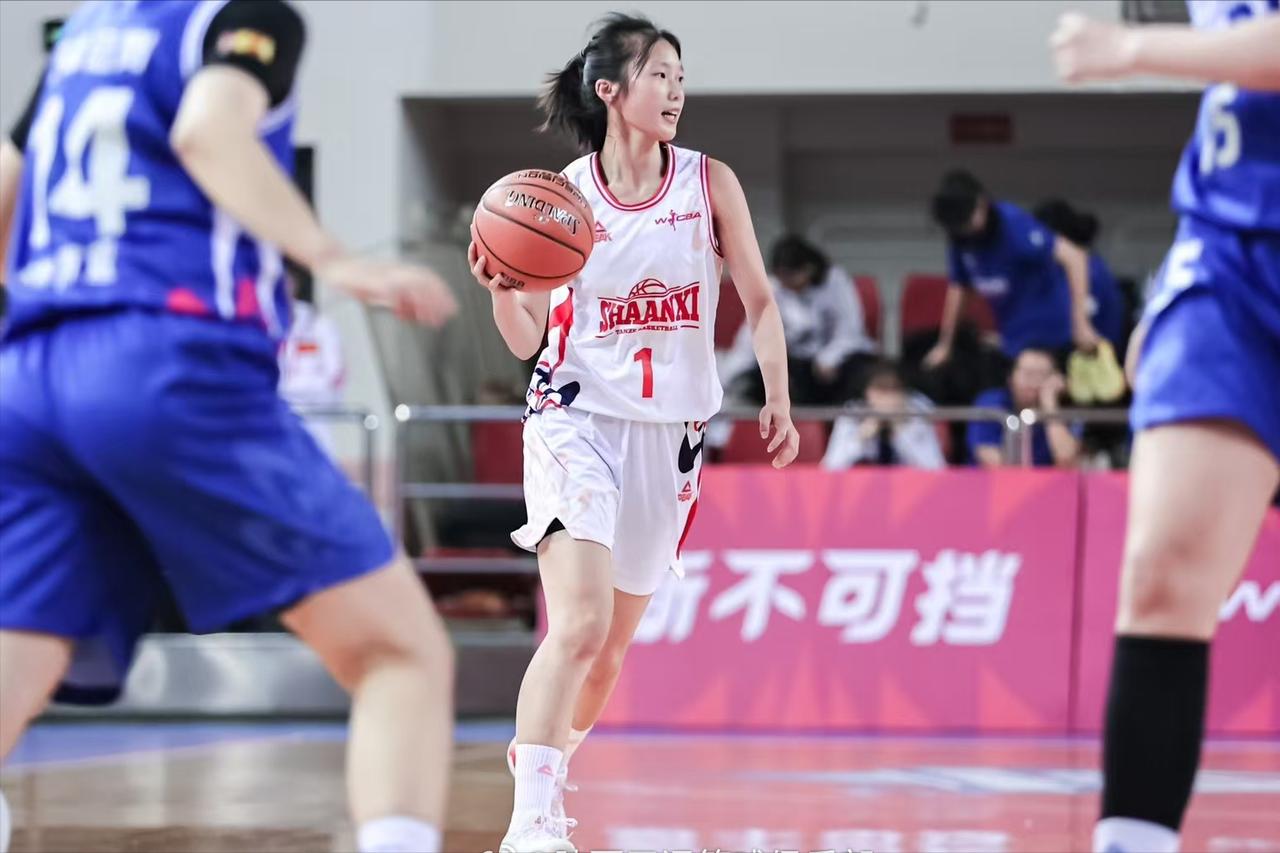美女球员李嘉慧，征战全国女子篮球锦标赛，李梦志在夺冠

她来自WCBA陕西天泽队
