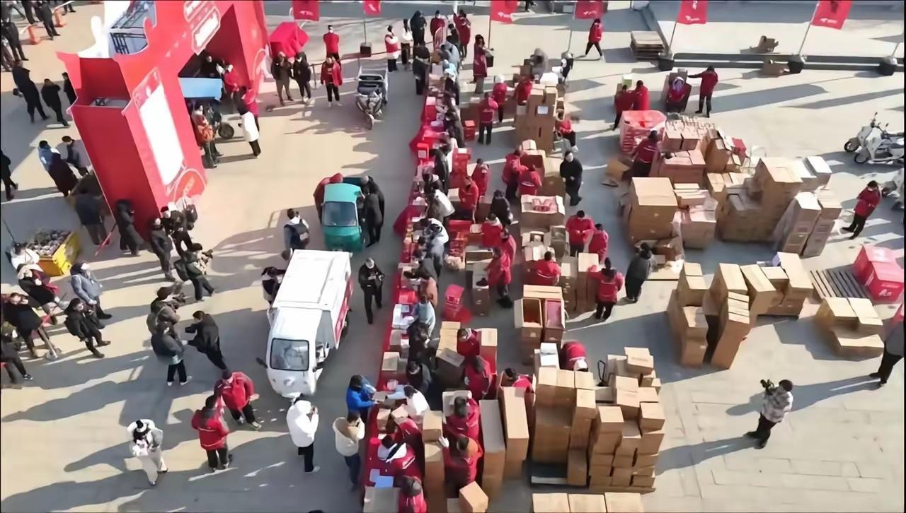 近年来，每年的腊月初八后，江苏省宿迁市宿豫区来龙镇的光明村就会成为媒体及社会关注