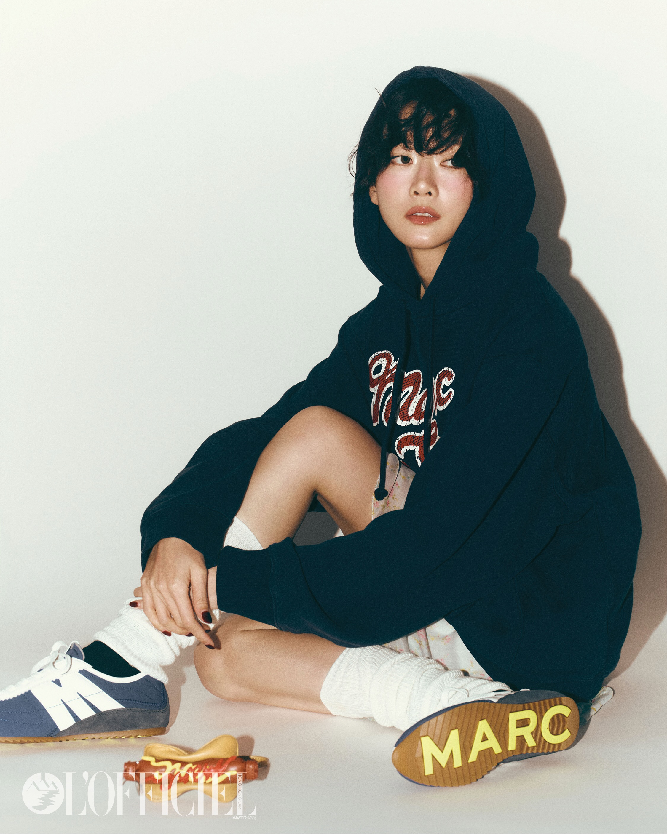 银幕闲话廖子妤登上《LOFFICIEL Hong Kong》五月刊封面，这是她首