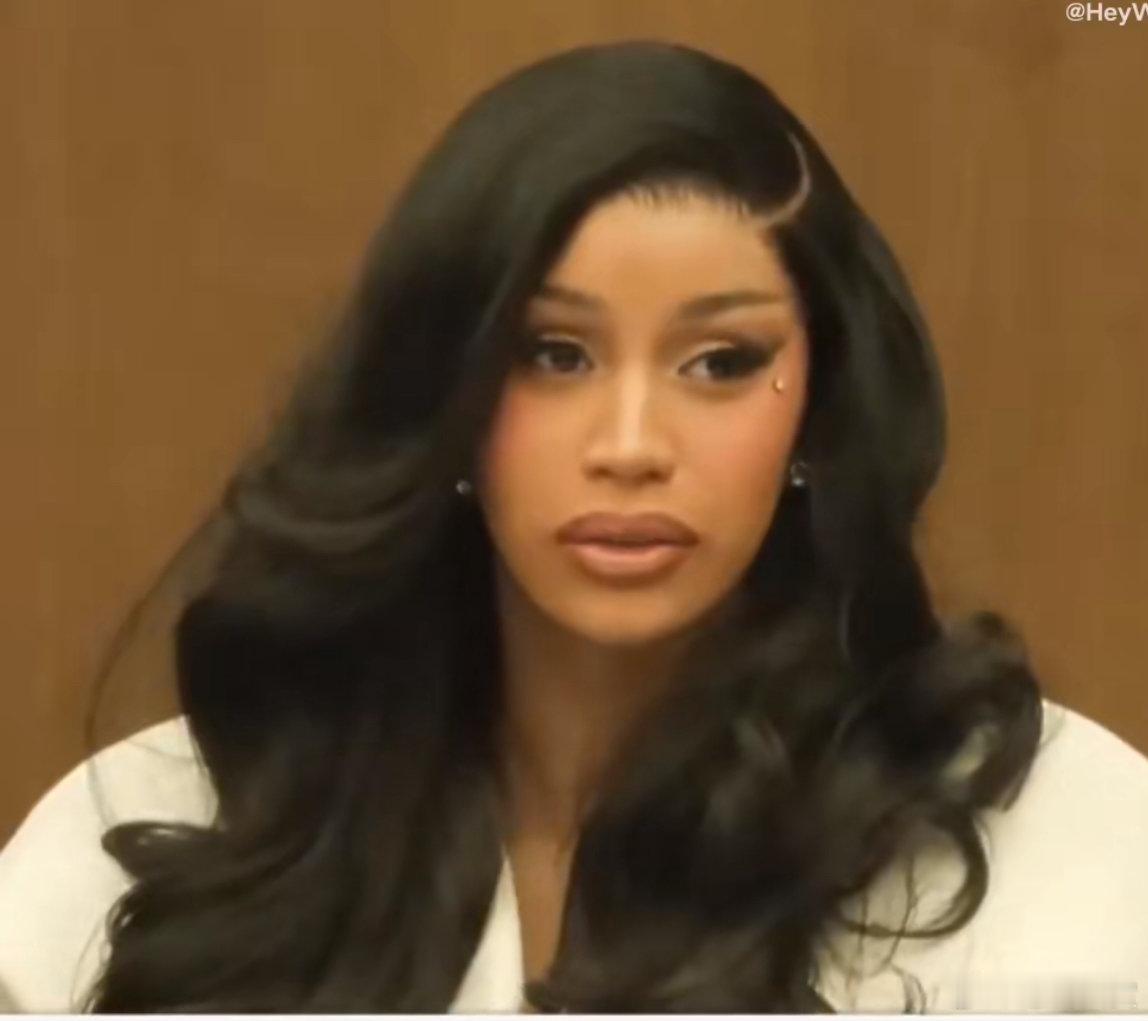 CardiB在法庭被律师盘问我学习cardib态度 CardiB在法庭被律师盘问
