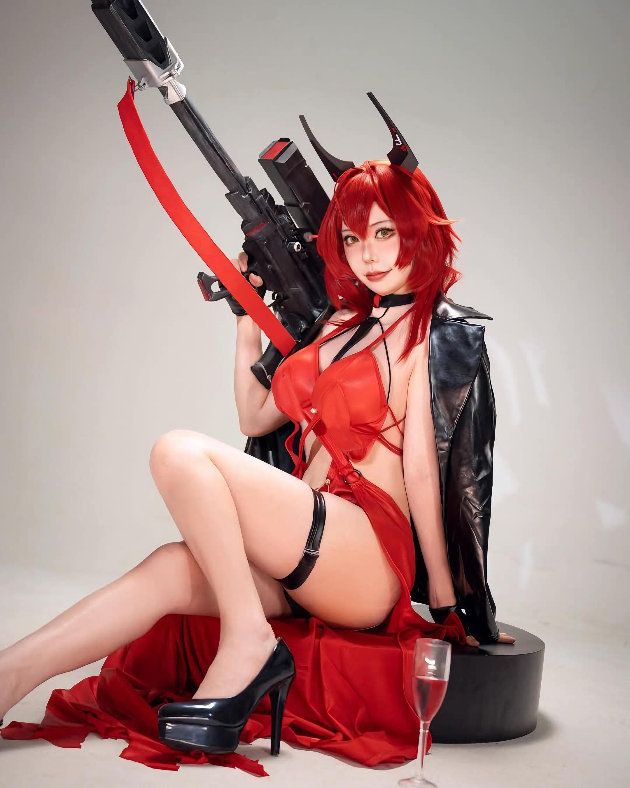 二次元 cos nikke胜利女神 拍照
