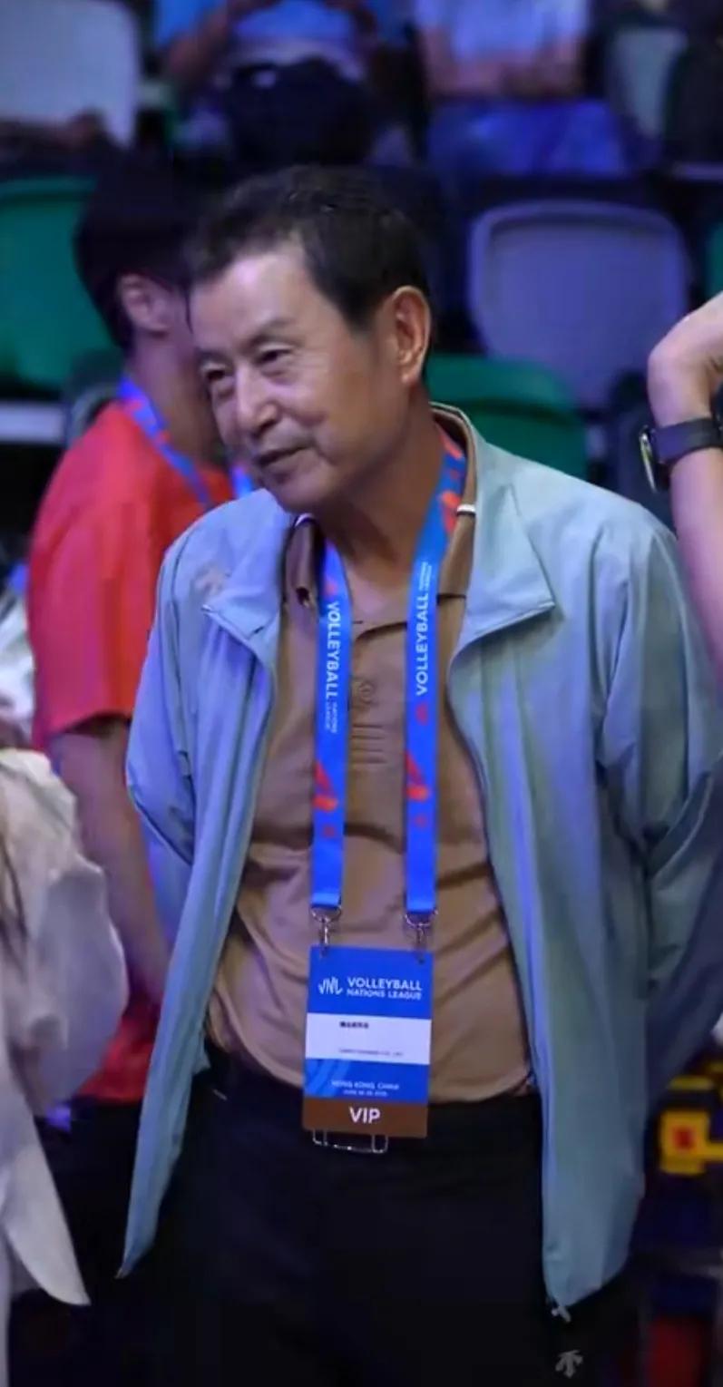 黄金一代相聚香港
世界女排联赛第二周香港站比赛期间，中国女排夺得2024年雅典奥