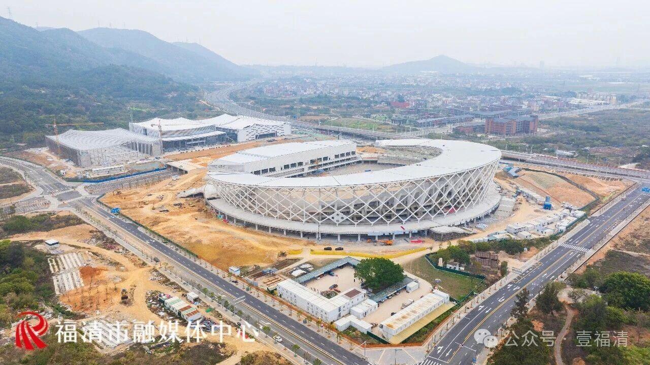 据悉，福清全民健身园项目主体已全面封顶，预计今年10月完工！

全民健身园位于福