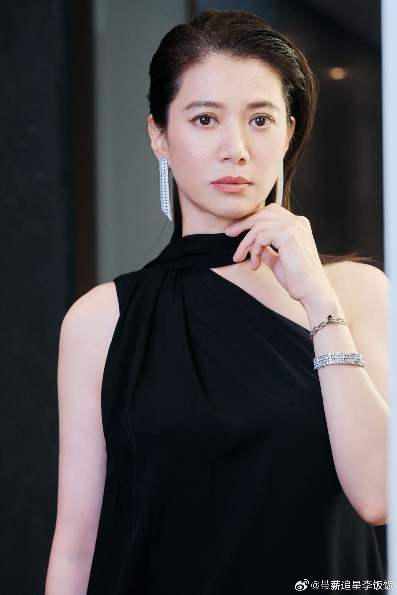 袁咏仪曾在业内被身材霸凌袁咏仪自曝身材焦虑到差点隆胸 袁咏仪的这段经历狠狠戳中被