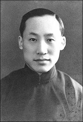 1972年，钱学森在中关村大街散步，遇到一个乞丐向他乞讨，当钱学森准备掏钱给乞丐