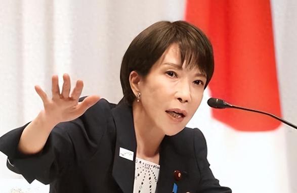 口气比实力大！6月13日，日本首相高市早苗动身去参加G7峰会，对外放话自己是作为