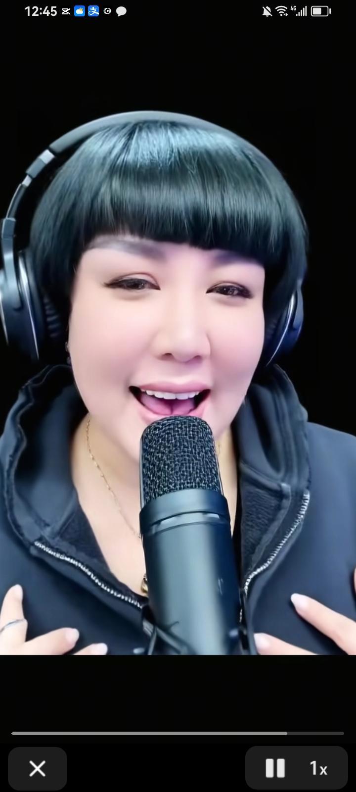 最近一段时间，郭德纲的妻子王惠突然活跃了起来，也开始更新自己的自媒体了。为德云社