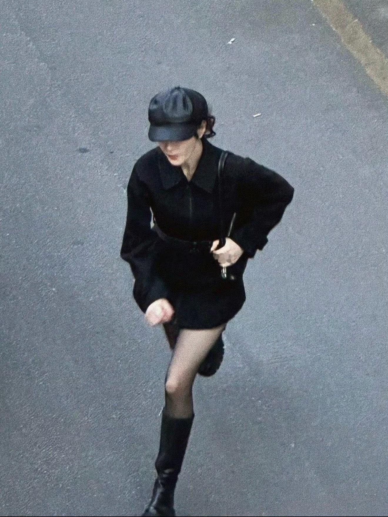 迪丽热巴宣传虽然不能同时拥有一切迪丽热巴的路透真的全是封神神图啊🤤每一帧都美到