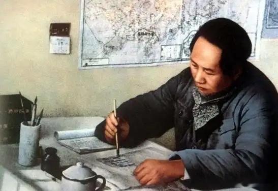 毛泽东：强调解决思想问题与实际问题相结合，在解决实际问题的过程中，着眼提高官兵的