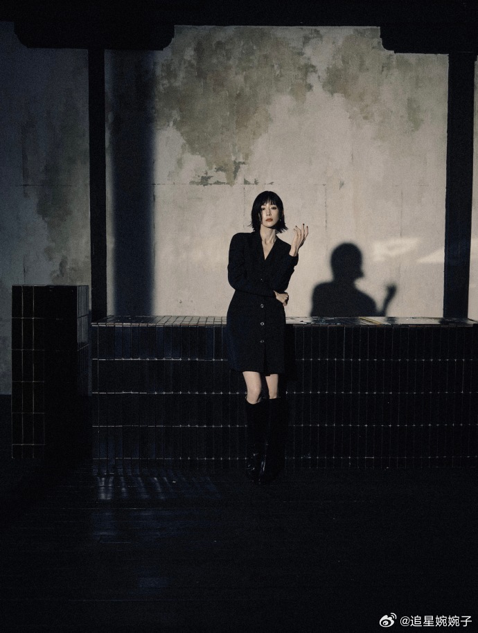 张钧甯豪门家族长公主 刷到张钧甯这身造型直接看呆，骨子里的从容感，我不允许还有人