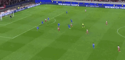 欧冠联赛阶段第5轮 奥林匹亚科斯3:4皇家马德里希基尼奥进球 