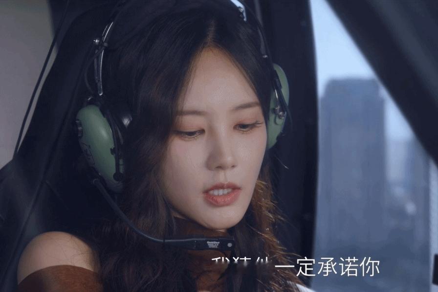 李一桐新剧第二集就把第三者策反了美人余 第三者被策反的速度，比我跳槽还快！余梦这