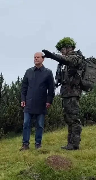 二战之后，一觉醒来，德国还是德国！
德国人的理性精神造就了很多哲学大师，也造就了
