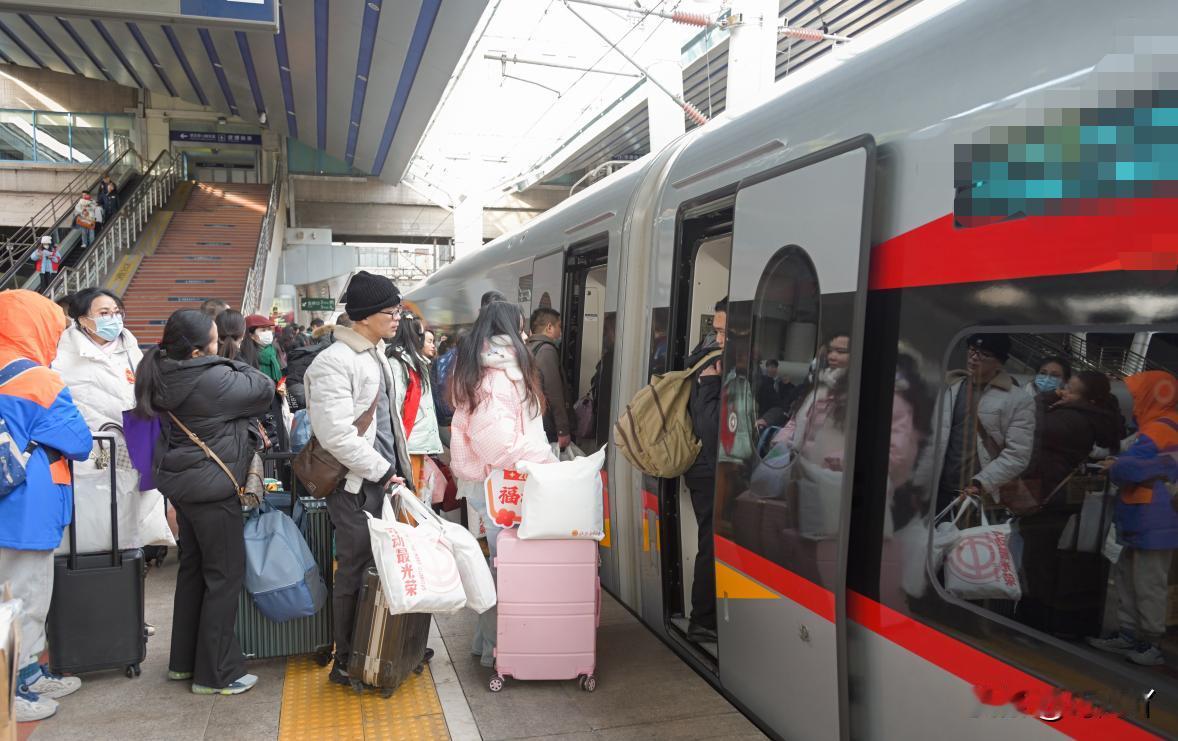 团聚的时光总是过得飞快，在家呆了半个月后，终于又到了返城的日子。

相信现在有好