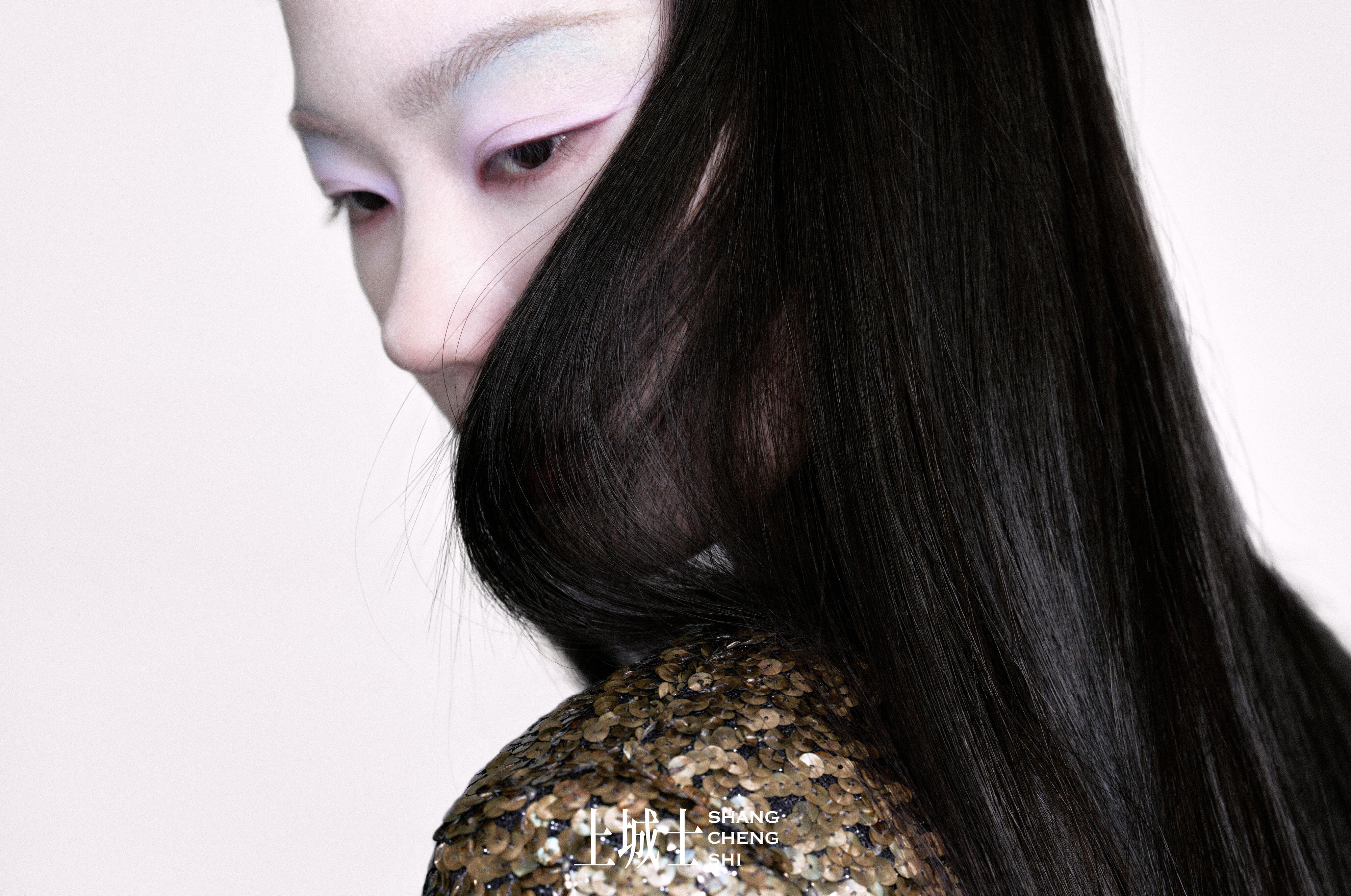 单依纯不当歌手当模特也能闯出一条路！ 