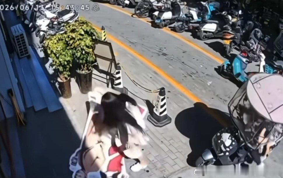 紫米素质一览亲，这边给您指个明路: 去御木本柜台砸 