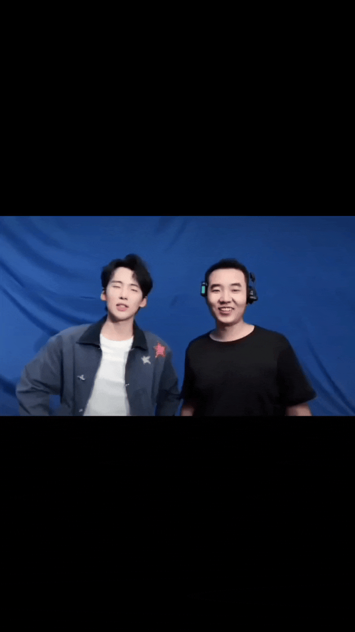 郭麒麟 据说郭麒麟在拍摄《从红月开始》就已经这么瘦了，刚开始还不敢认这是郭麒麟，