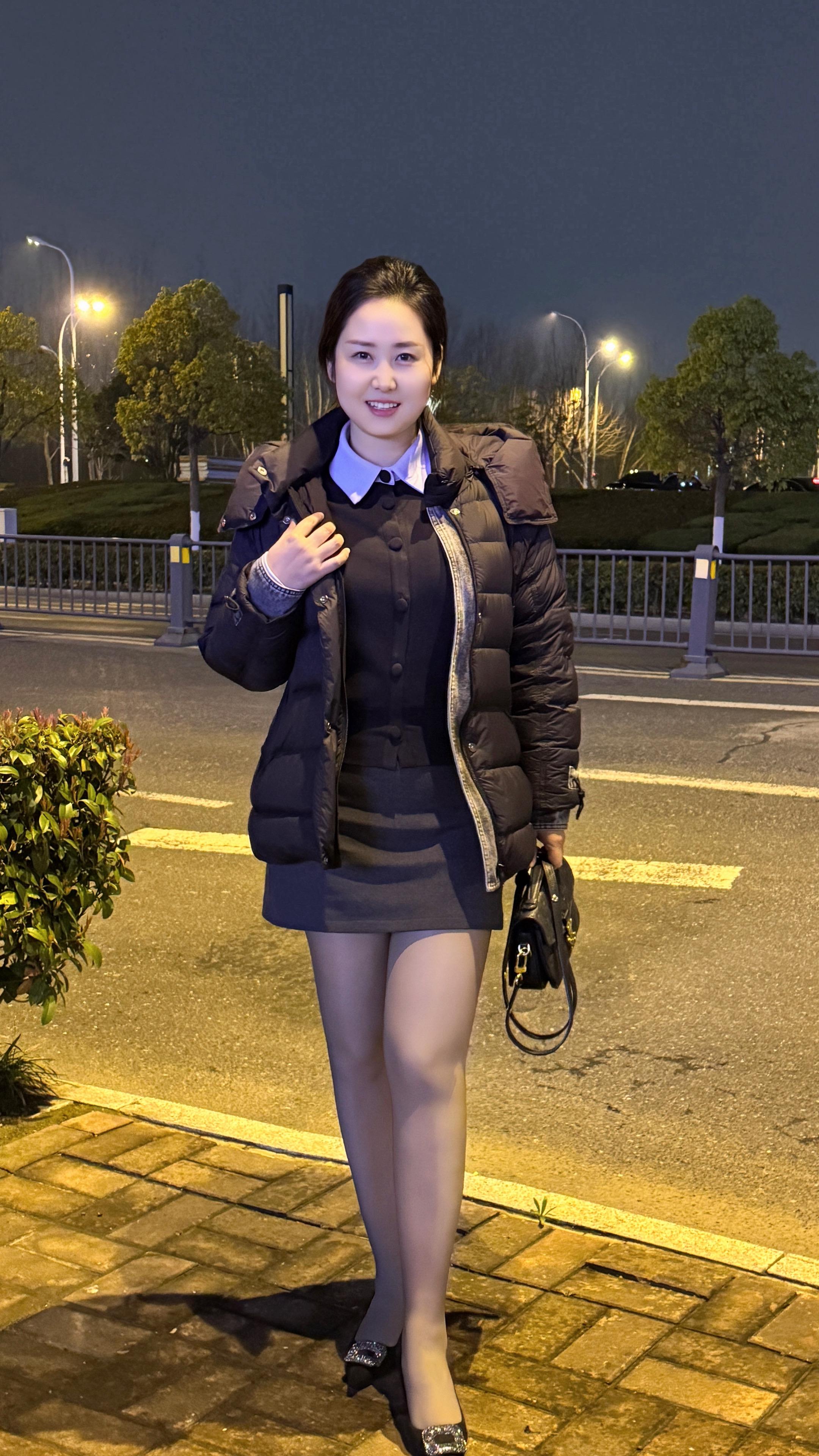 每一张照片，都是对夜晚温柔瞬间的、深情捕捉。