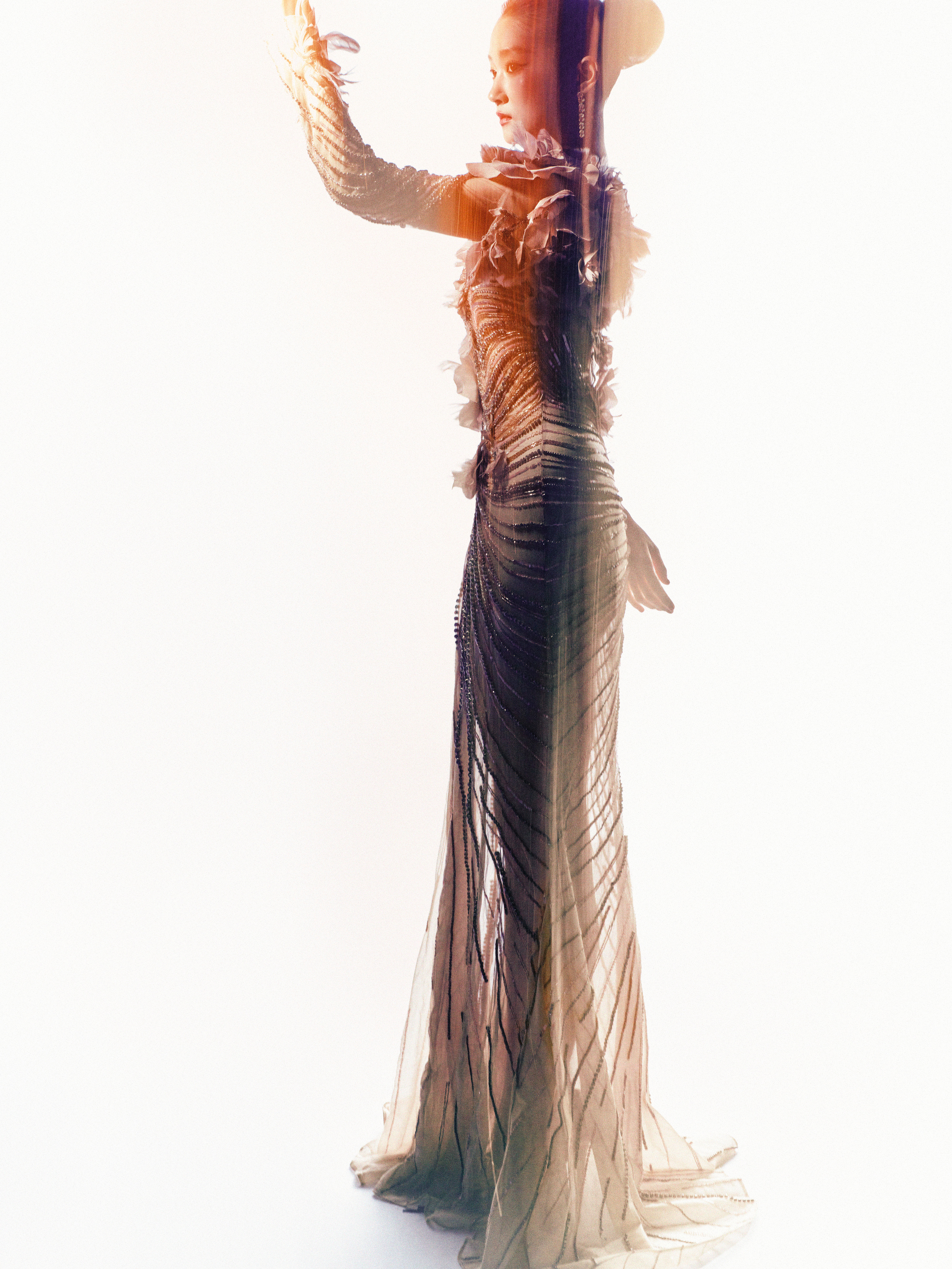 关晓彤第八套ES顶级高定 白玉兰造型来了！来自Elie Saab 2025春夏最